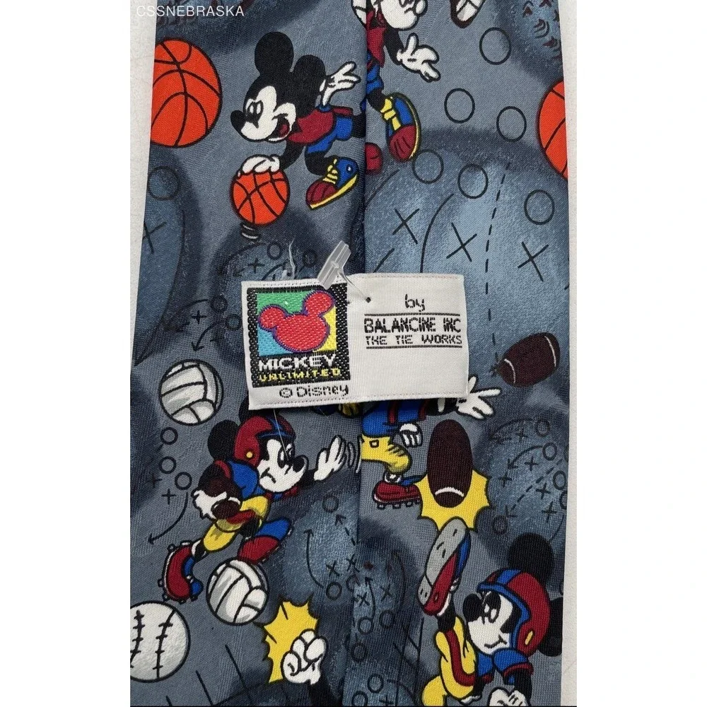 Disney Mickey Unlimited‎ Vintage Mickey Mouse Playing Sports Neck Tie